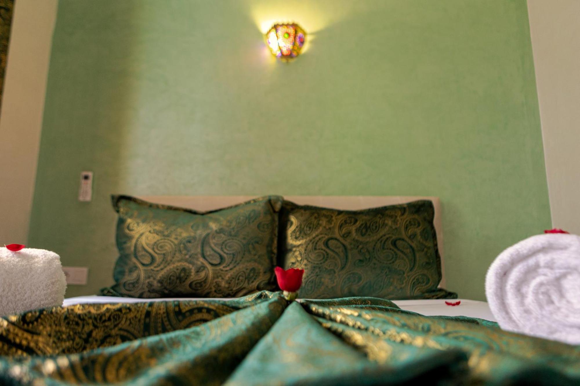 Riad Petite Rose Marrakesh Bagian luar foto